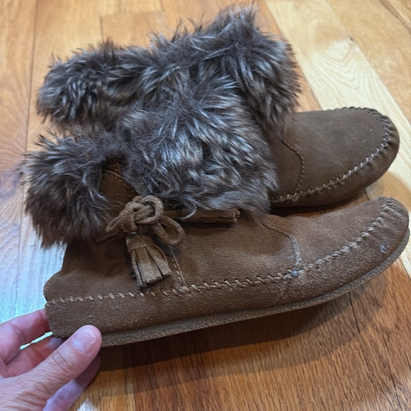 • Minnetonka • - Picture 5 of 6